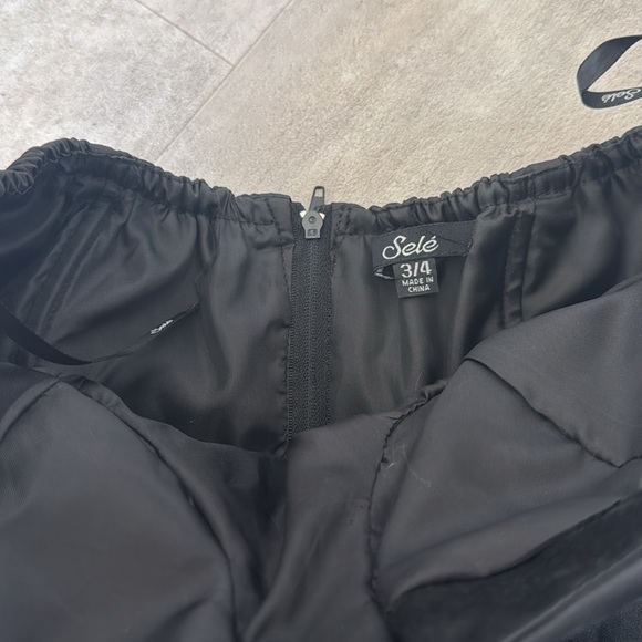 Cute Holiday/Date/Prom Dress - Picture 3 of 7